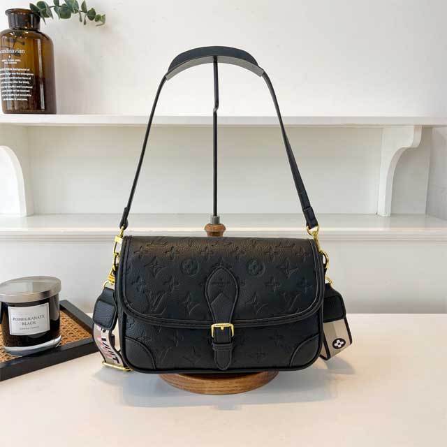 Leather Embossing Fashion Messenger Bag