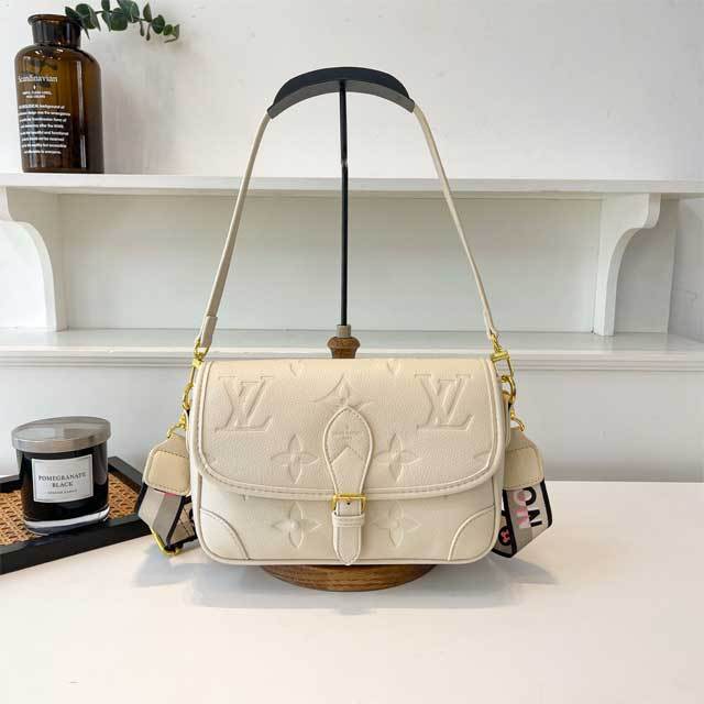 Leather Embossing Fashion Messenger Bag