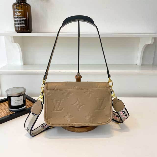 Leather Embossing Fashion Messenger Bag