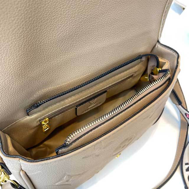 Leather Embossing Fashion Messenger Bag