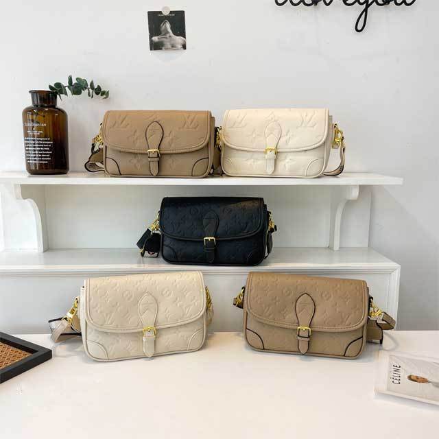 Leather Embossing Fashion Messenger Bag