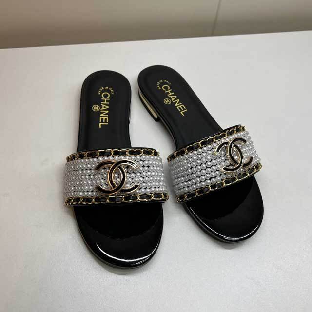 Pearl Fashion Women Flat Slides