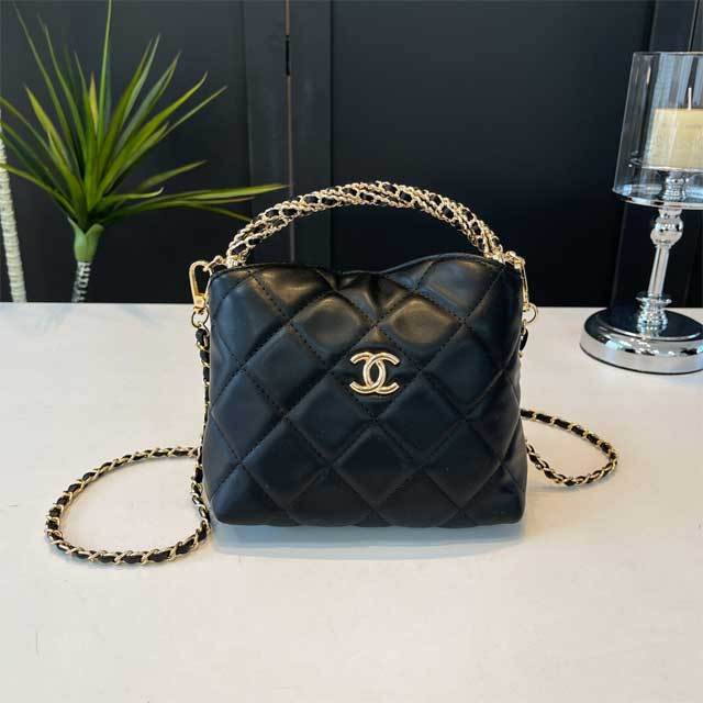 Chained Leather Fashion Crossbody Bag