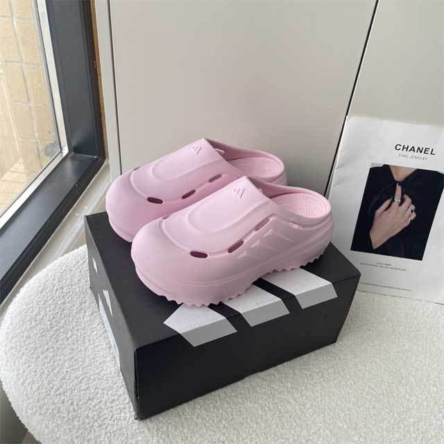 Fashion Hollow Out Summer Clogs