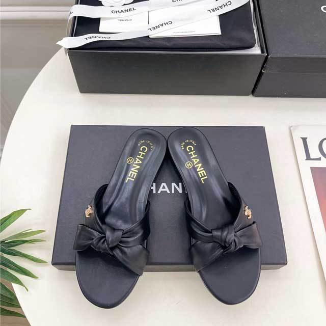 Crisscross Design Leather Women Slipper