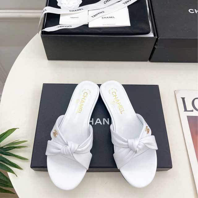 Crisscross Design Leather Women Slipper