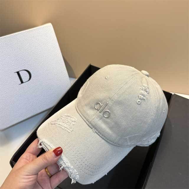 Embroidery Fashion Ripped Baseball Caps