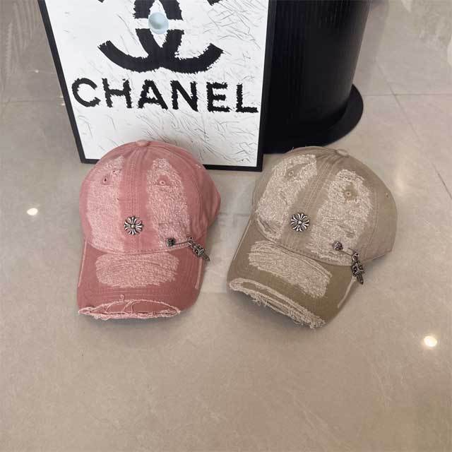 Fashion Metal Logo Ripped Baseball Caps