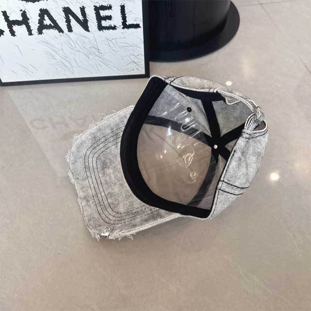 Fashion Ripped Unisex Baseball Caps