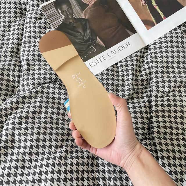 Fashion Embroidery Casual Slipper