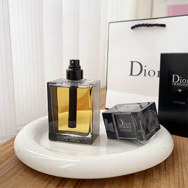 Woody Fragrance Perfume