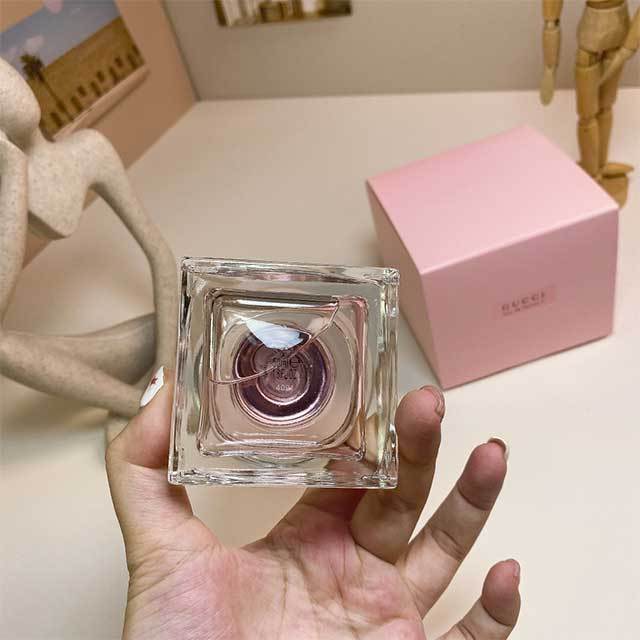 Fruity Floral Fragrance Perfume
