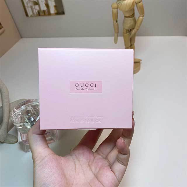 Fruity Floral Fragrance Perfume