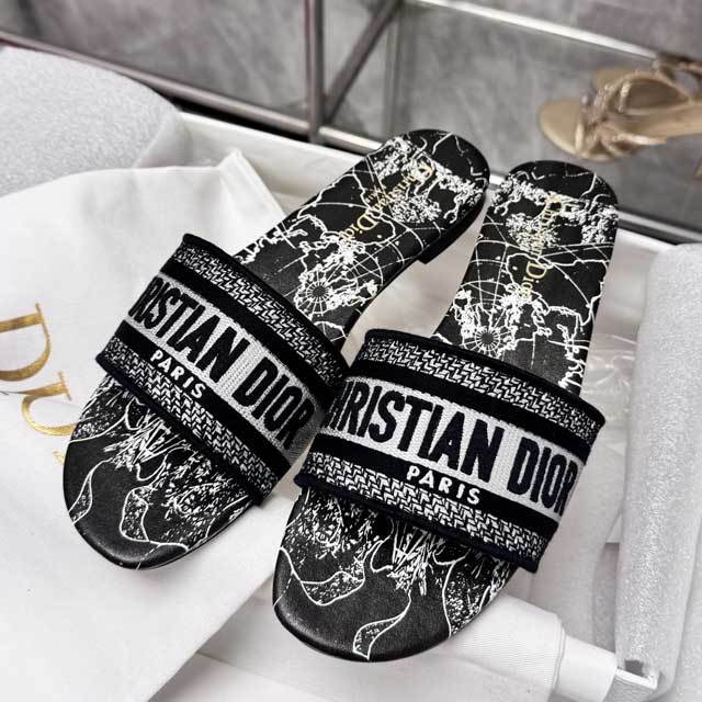Fashion Embroidery Beach Flat Slides