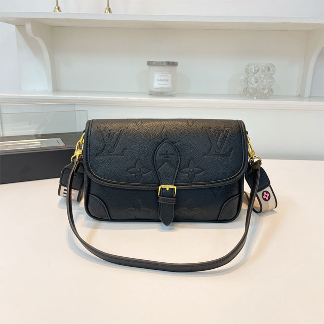 Leather Fashion Female Messenger Bag