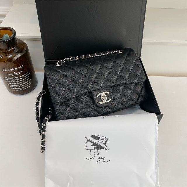 Metal Logo Leather Fashion Messenger Bag
