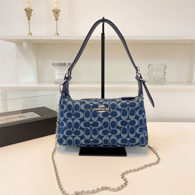 Chained Fashion Women Crossbody Handbag