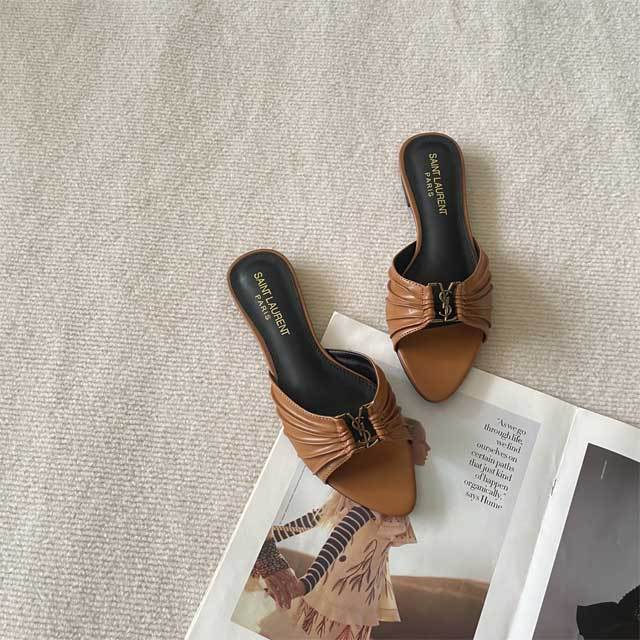 Fashion Logo Leather Casual Slipper