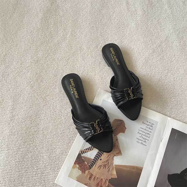 Fashion Logo Leather Casual Slipper