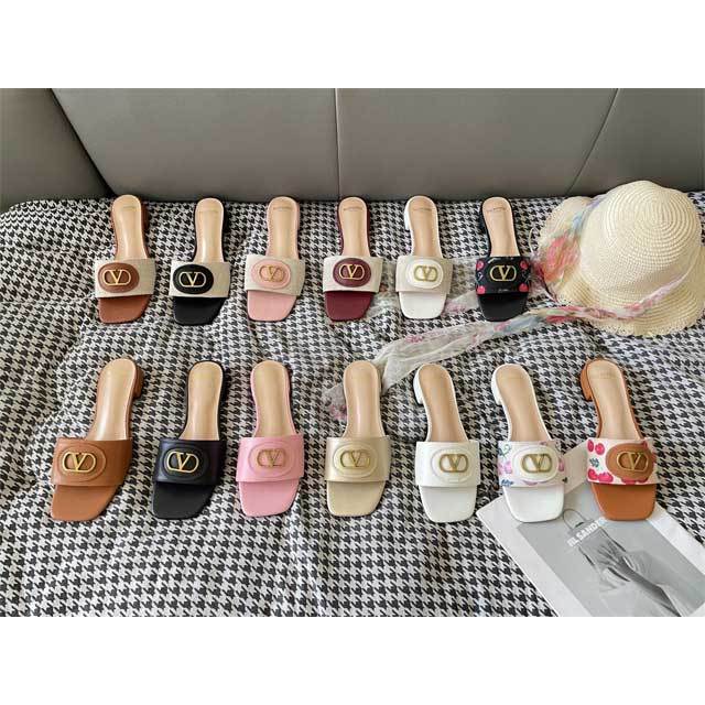 Fashion Metal Logo Flat Slides
