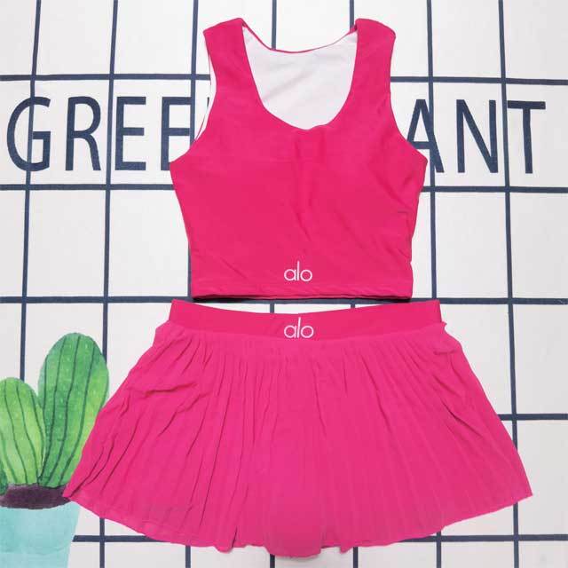 Tennis Wear Sleeveless Tank Top Pleated Mini Skirt Set