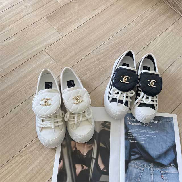 Fashion Metal Logo Women Casual Shoes