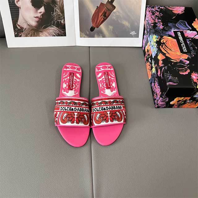 Fashion Embroidery Casual Slipper