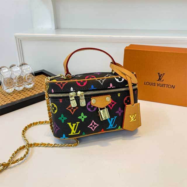 Fashion Print Women Chained Leather Makeup Bag