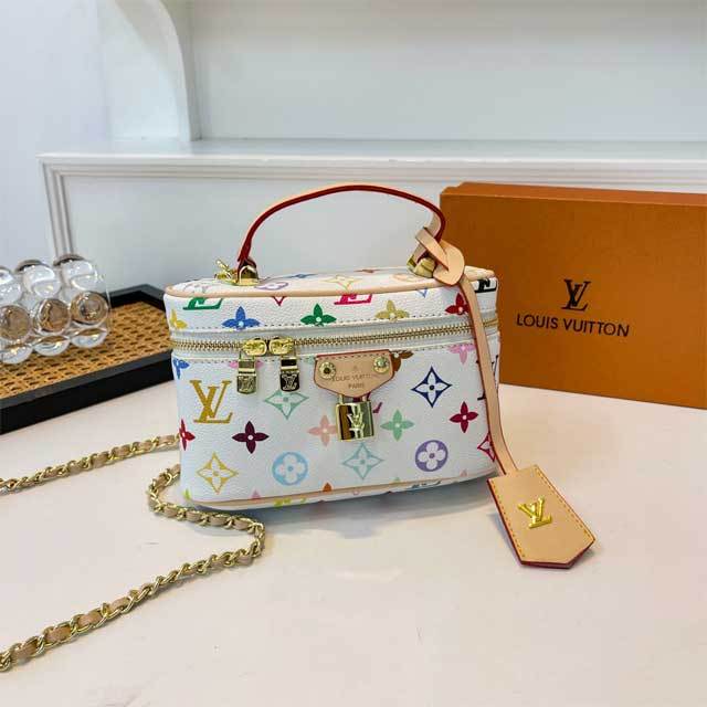 Fashion Print Women Chained Leather Makeup Bag
