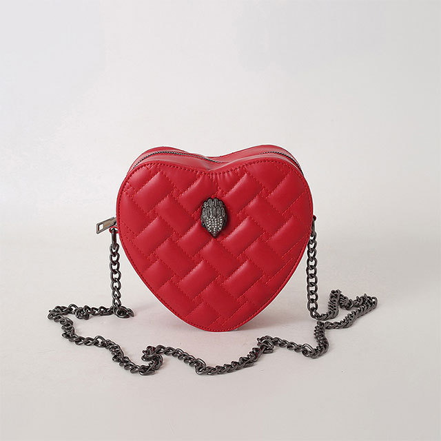 Heart-shaped Chains Crossbody Bag