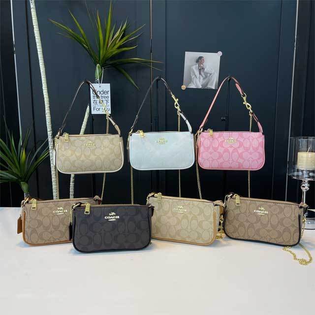 Metal Logo Fashion Crossbody Women Purses