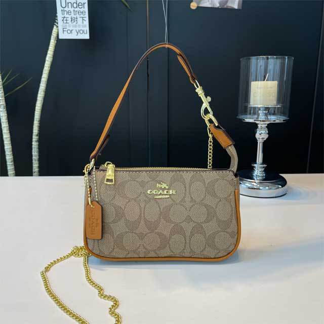 Metal Logo Fashion Crossbody Women Purses
