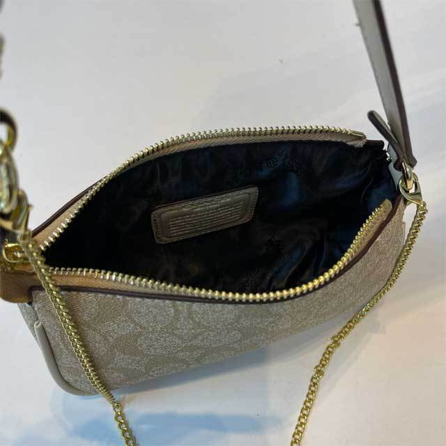 Metal Logo Fashion Crossbody Women Purses