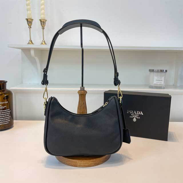 Fashion Leather Women Underarm Bag