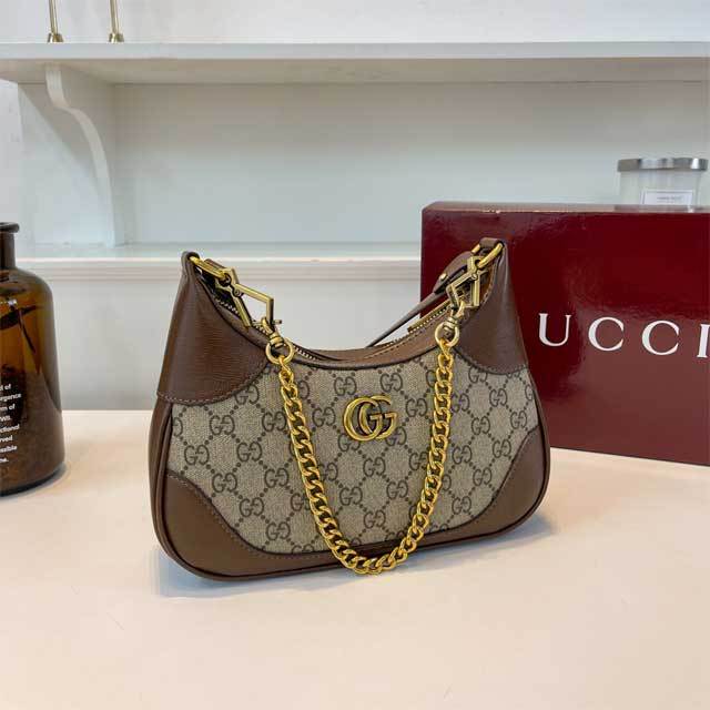 Metal Logo Women Fashion Purses