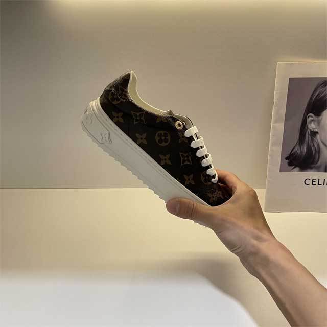 Fashion Design Casual Sneakers