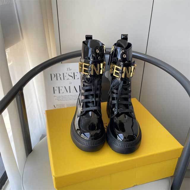 Fashion Metal Logo Women Martin Boots