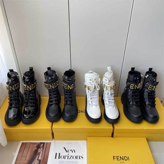 Fashion Metal Logo Women Martin Boots