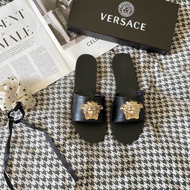 Fashion Obvious Logo Casual Beach Slides