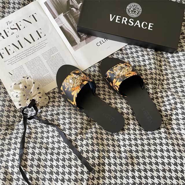 Fashion Obvious Logo Casual Beach Slides