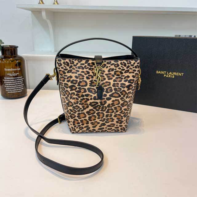 Metal Logo Fashion Crossbody Bucket Bag