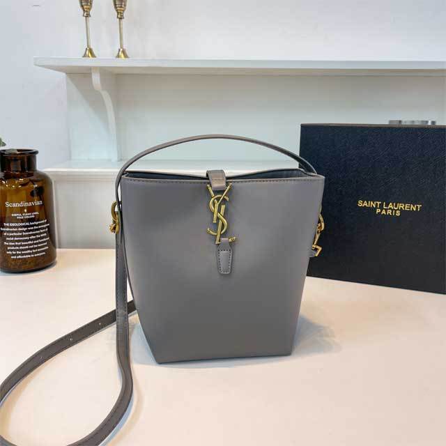 Metal Logo Fashion Crossbody Bucket Bag