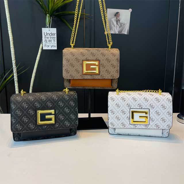 Chained Fashion Women Messenger Bag