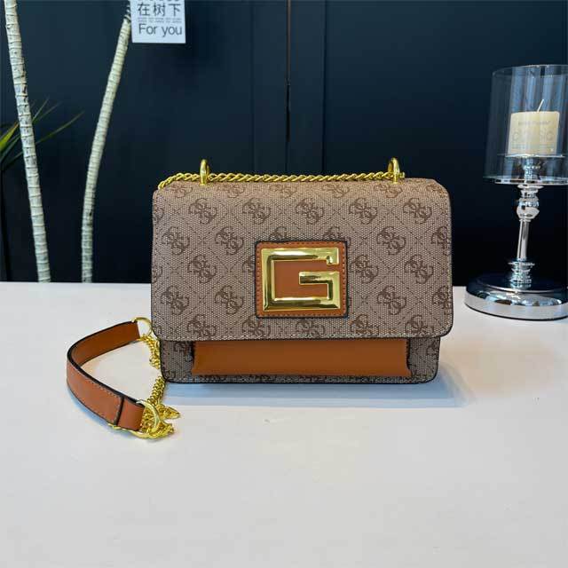 Chained Fashion Women Messenger Bag