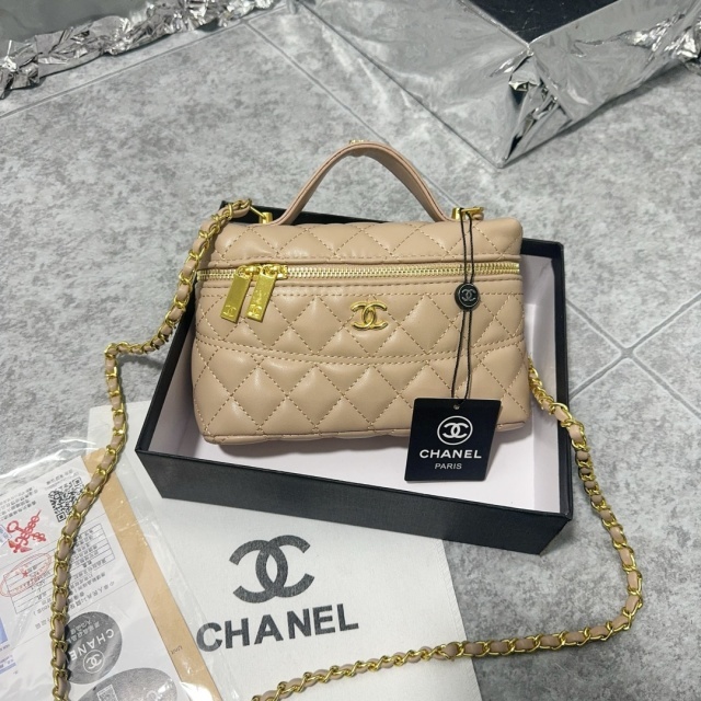 Chained Leather Fashion Crossbody Bag