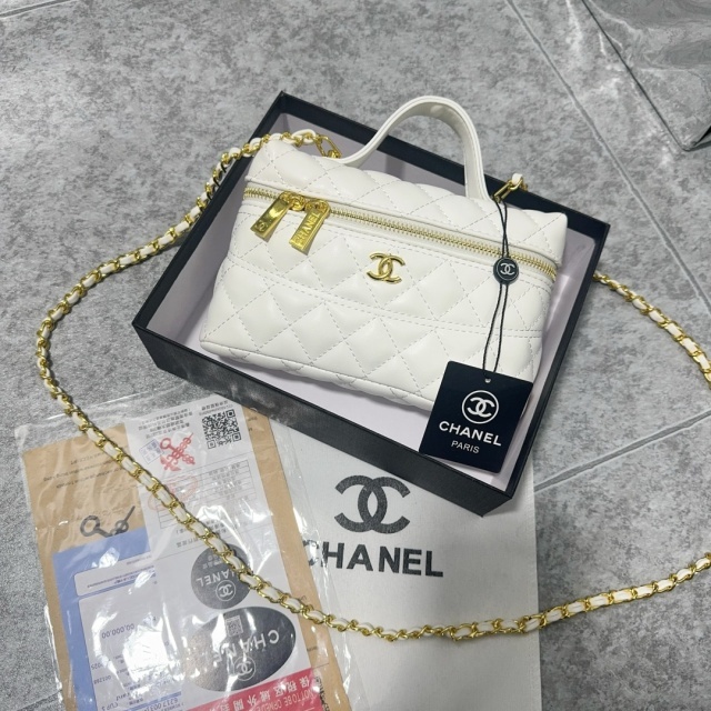 Chained Leather Fashion Crossbody Bag
