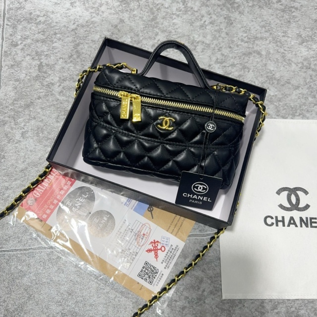 Chained Leather Fashion Crossbody Bag
