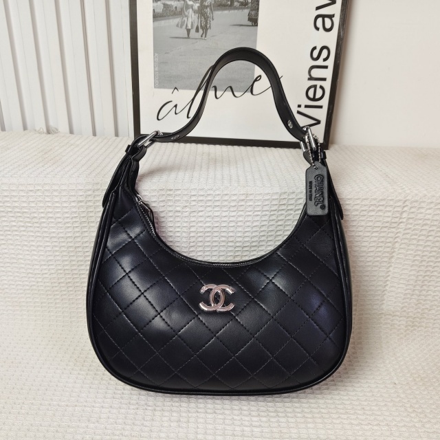 Elegant Women Leather Fashion Purses