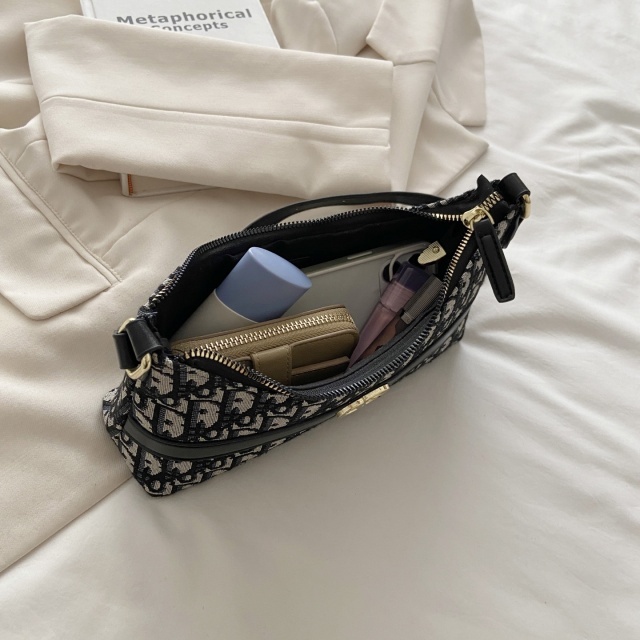 Fashion Elegant Women Leather Purses