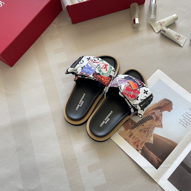 Cartoon Series Velcro Flat Slides